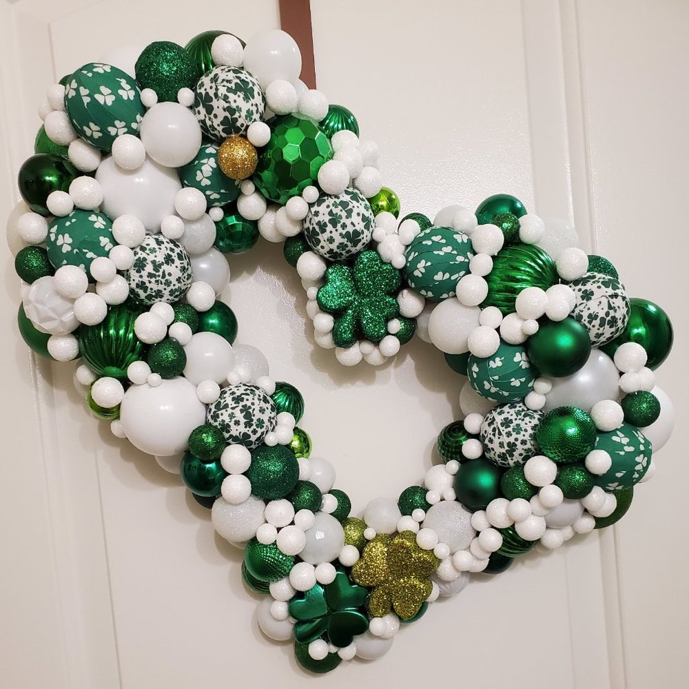 St Patricks Custom Heart Shaped Wreath, Green WhiteGold Wreath, Irish Wreath